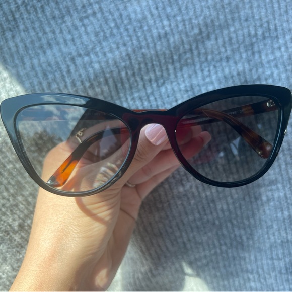Cateye Prada Sunnies. Gently loved.🧡 Black frame w/ tortoise arms. - Picture 1 of 4